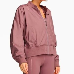 NIKE Sportswear Essentials Oversize Bomber Jacket Smokey Mauve XXL